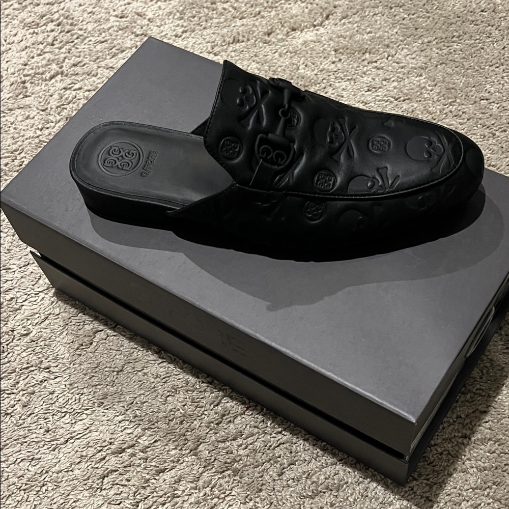 G/FORE Black Embossed skulls and tees Men's Loafers